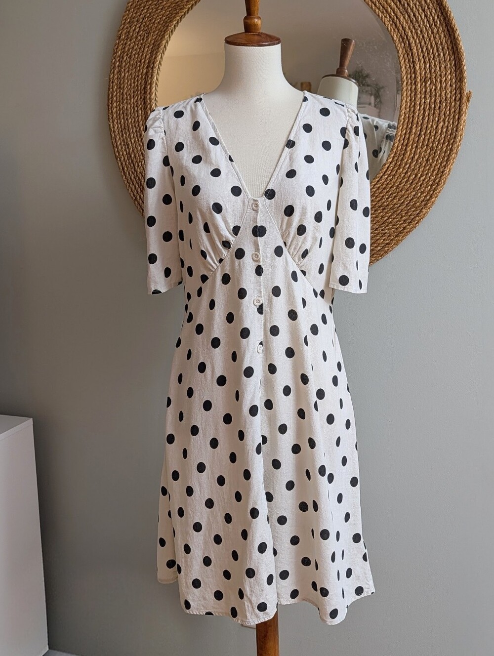 Gap Linen Blend Polka Dot Button Down Dress - Picture 3 of 7